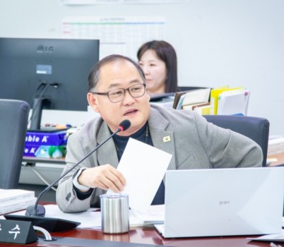 사진_이군수의원(1).jpg width: 100%; height : 150px