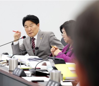 사진3.jpg width: 100%; height : 150px