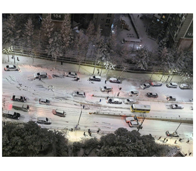 사진_폭설.png width: 100%; height : 150px