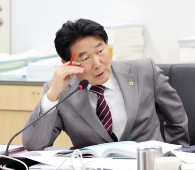 사진4.jpg width: 100%; height : 150px