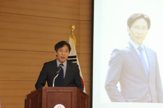 출마사 중인 송위혁
